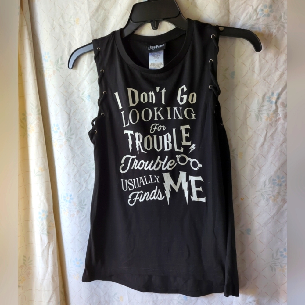 Harry Potter - Juniors Sleeveless Top - Size XS (1) Black/White Writing